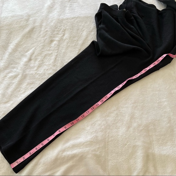 Vintage St. John Basics Black Santana Knit Pants - Picture 8 of 8